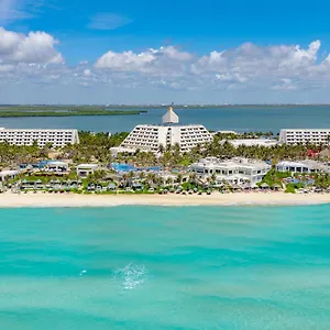 The Pyramid By Oasis Cancun