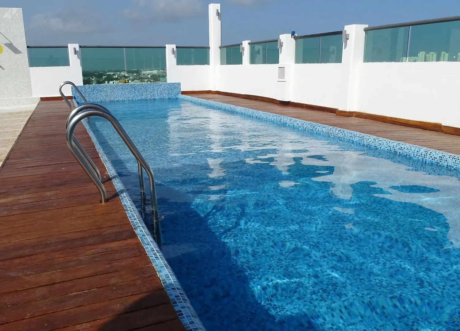 Hotel Kavia Plus Cancun 4*,